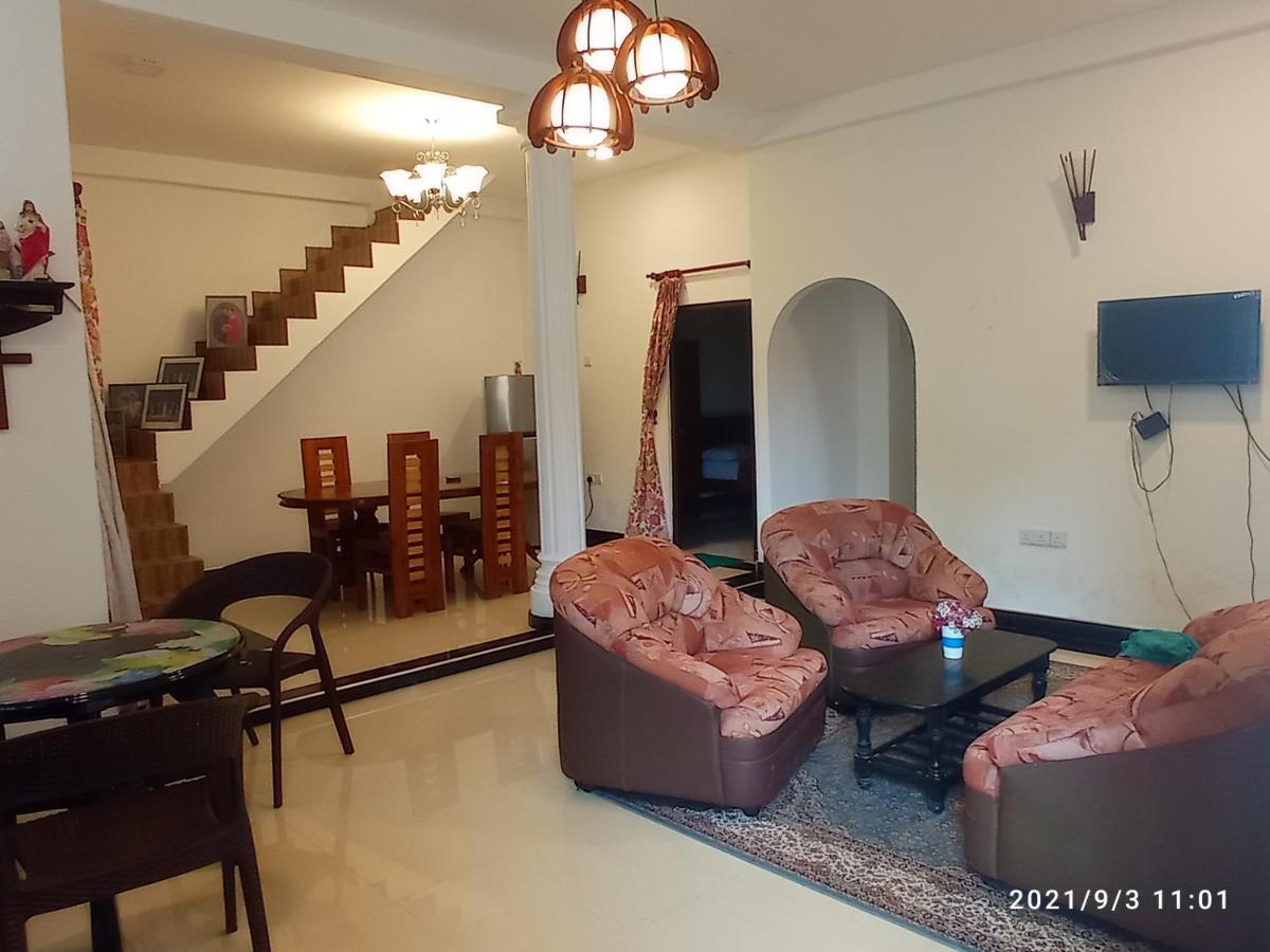 Arusha Guest House ネゴンボ エクステリア 写真